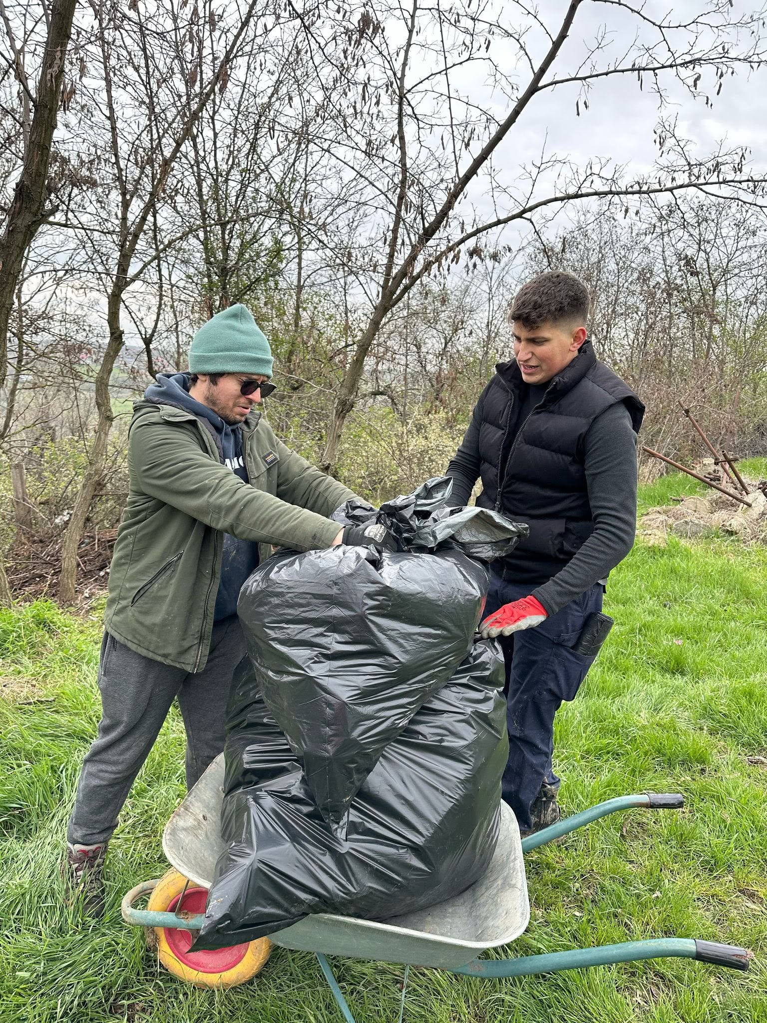Ecologizarea cimitirului Sinești 2025